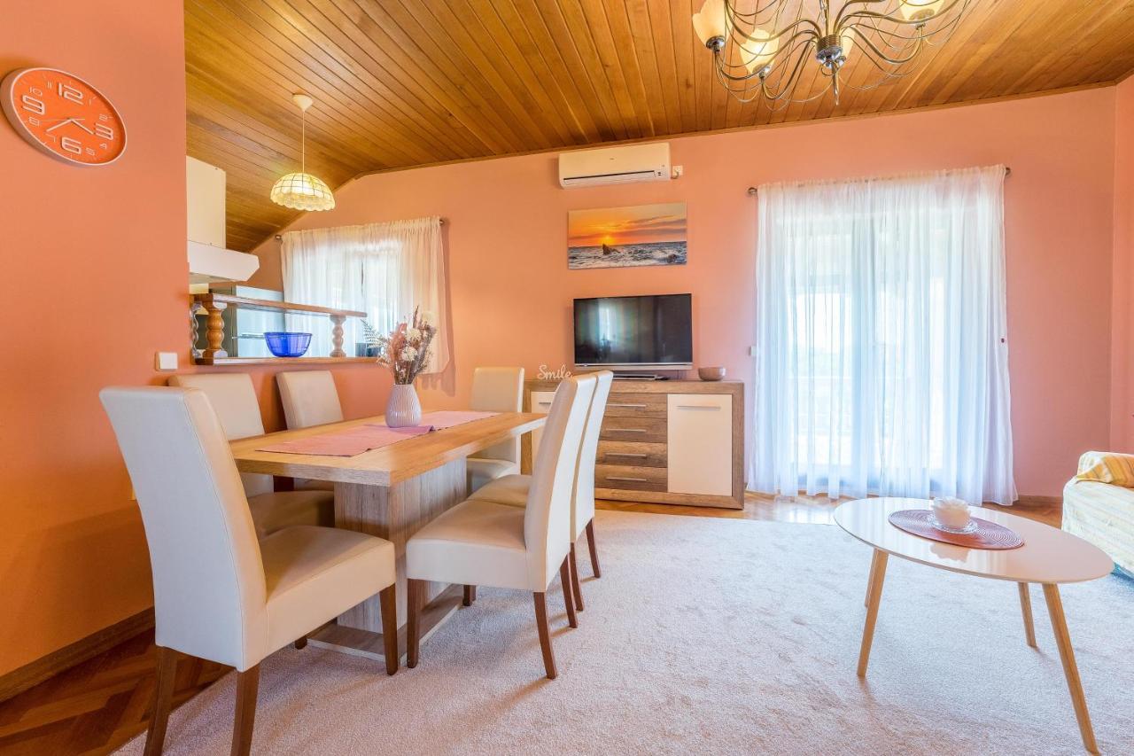 Juracak Apartment