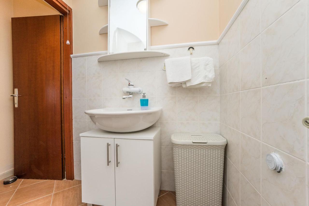 Juracak Apartment *
