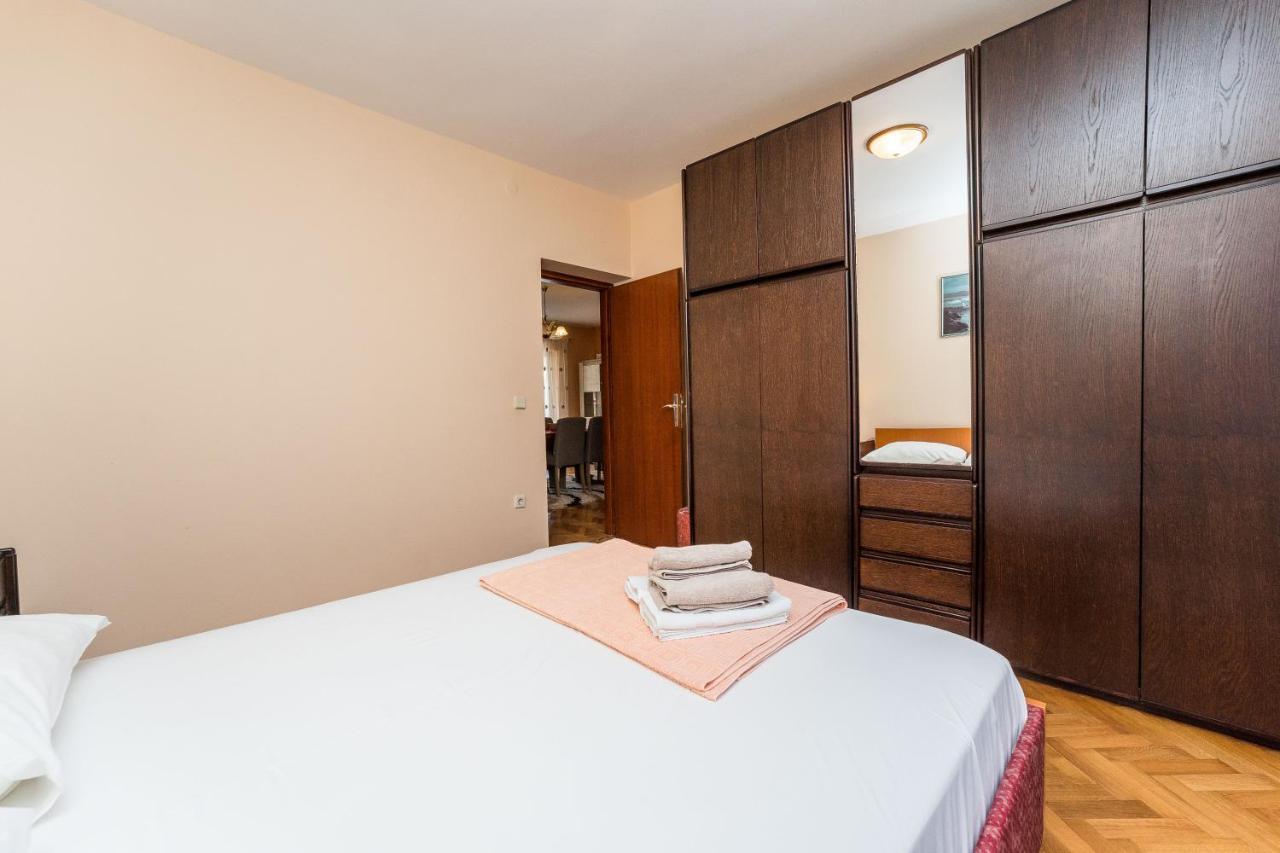 Juracak Apartment *