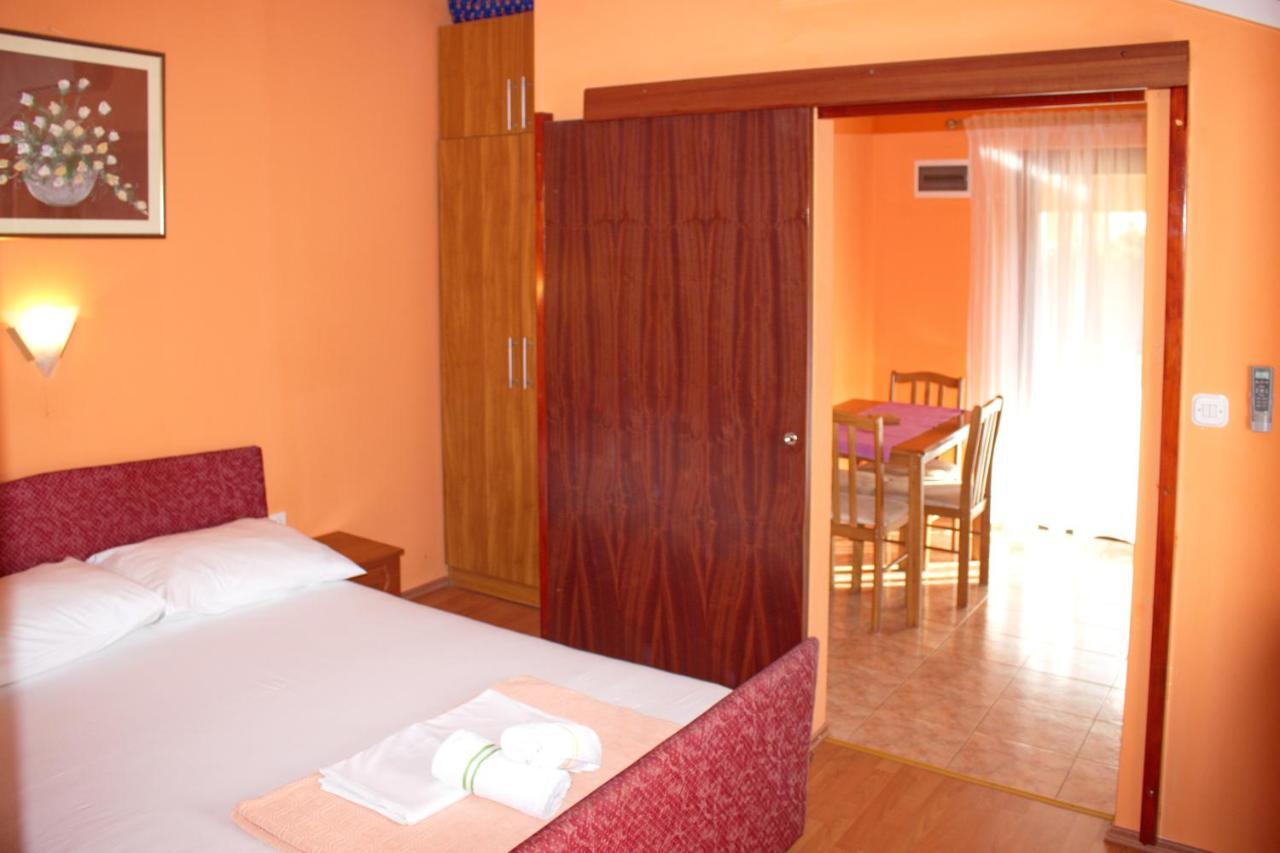 Juracak Apartment *